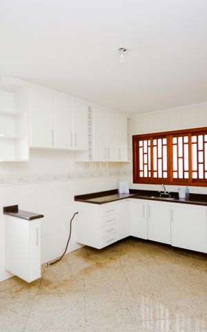 Casa à venda com 138m², 3 quartos e 2 vagasCozinha