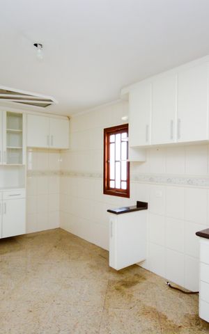 Casa à venda com 138m², 3 quartos e 2 vagasCozinha