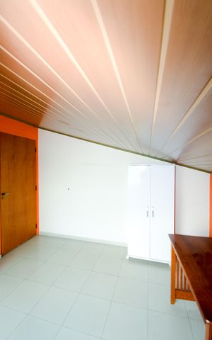 Casa à venda com 138m², 3 quartos e 2 vagasSótão 