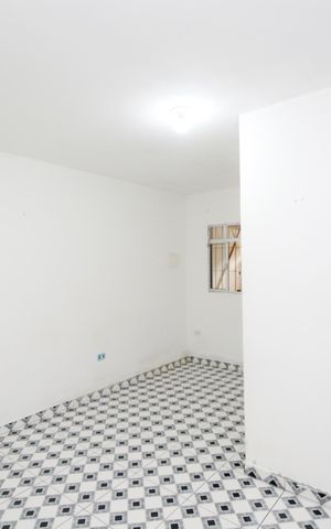 Casa para alugar com 90m², 1 quarto e sem vagaSuíte