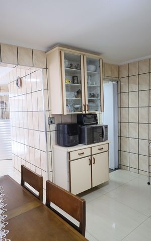 Casa à venda com 175m², 4 quartos e 2 vagasCozinha
