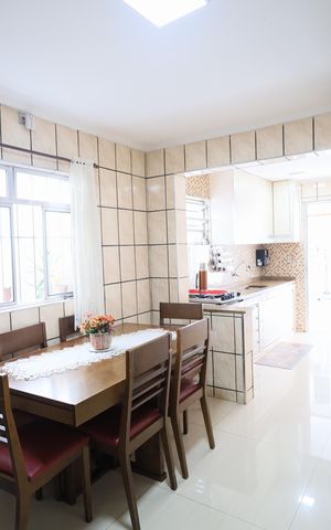 Casa à venda com 175m², 4 quartos e 2 vagasCozinha
