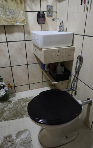 Casa à venda com 175m², 4 quartos e 2 vagasBanheiro 2