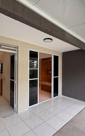 Apartamento para alugar com 78m², 3 quartos e 1 vaga Apartamento para alugar com 78m², 3 quartos e 1 vagaVaranda / Área Gourmet