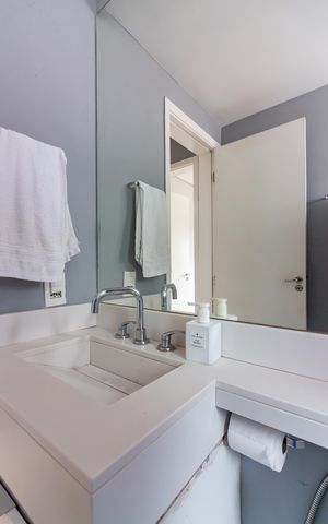 Apartamento para alugar com 50m², 2 quartos e 1 vaga Apartamento para alugar com 50m², 2 quartos e 1 vagaBanheiro