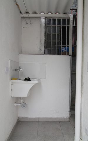 Casa para alugar com 60m², 1 quarto e sem vagaÁrea de Serviço