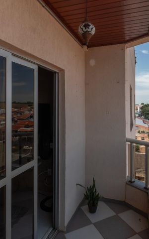 Apartamento à venda com 86m², 3 quartos e 2 vagas Apartamento à venda com 86m², 3 quartos e 2 vagasVaranda