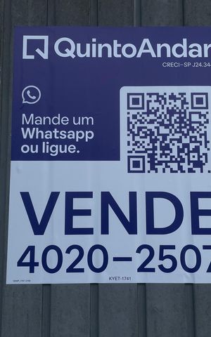 Casa à venda com 260m², 2 quartos e 2 vagas Casa à venda com 260m², 2 quartos e 2 vagasPlaca KYET 1741