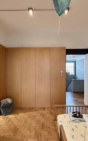 Casa de condomínio à venda com 350m², 4 quartos e 5 vagas Casa de condomínio à venda com 350m², 4 quartos e 5 vagasSuíte 2