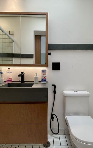 Casa de condomínio à venda com 350m², 4 quartos e 5 vagas Casa de condomínio à venda com 350m², 4 quartos e 5 vagasBanheiro Suíte 1