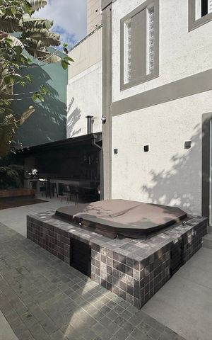 Casa de condomínio à venda com 350m², 4 quartos e 5 vagas Casa de condomínio à venda com 350m², 4 quartos e 5 vagasHidromassagem