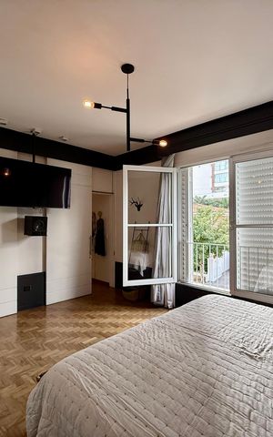 Casa de condomínio à venda com 350m², 4 quartos e 5 vagas Casa de condomínio à venda com 350m², 4 quartos e 5 vagasSuíte 3 Master