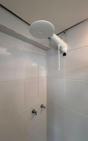 Casa de condomínio à venda com 350m², 4 quartos e 5 vagas Casa de condomínio à venda com 350m², 4 quartos e 5 vagasBanheiro 1 Suíte 3 Master