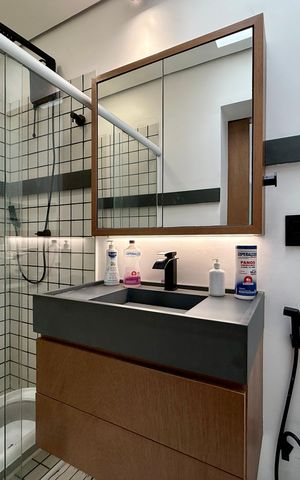 Casa de condomínio à venda com 350m², 4 quartos e 5 vagas Casa de condomínio à venda com 350m², 4 quartos e 5 vagasBanheiro Suíte 1