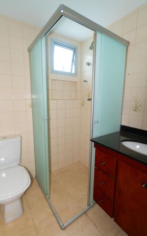 Apartamento para alugar com 61m², 2 quartos e 1 vaga Apartamento para alugar com 61m², 2 quartos e 1 vagaBanheiro da Suíte