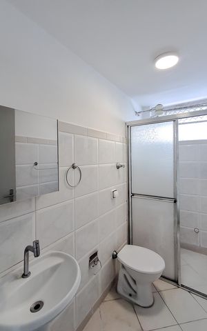 Studio à venda com 30m², 1 quarto e sem vaga Studio à venda com 30m², 1 quarto e sem vagaBanheiro