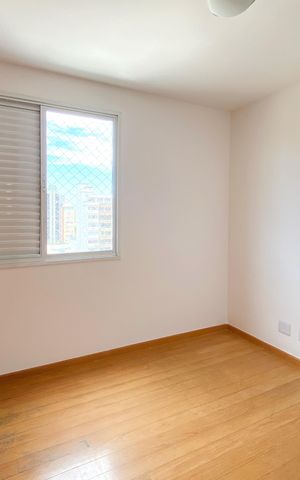 Apartamento à venda com 180m², 4 quartos e 3 vagasQuarto 4
