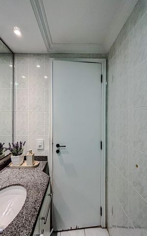 Apartamento à venda com 75m², 3 quartos e 2 vagasBanheiro