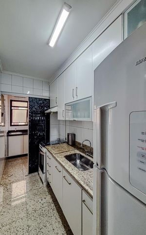 Apartamento à venda com 75m², 3 quartos e 2 vagasCozinha