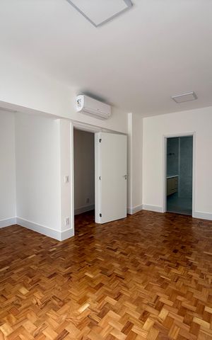 Apartamento à venda com 210m², 3 quartos e 1 vaga