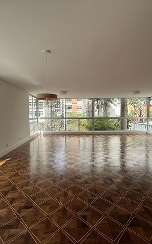 Apartamento à venda com 210m², 3 quartos e 1 vaga