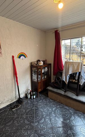 Casa para alugar com 120m², 2 quartos e sem vaga Casa para alugar com 120m², 2 quartos e sem vagaSala