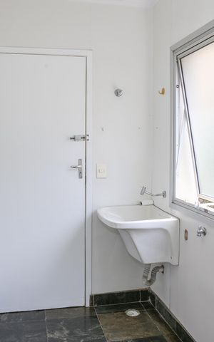 Apartamento para alugar com 265m², 4 quartos e 2 vagas Apartamento para alugar com 265m², 4 quartos e 2 vagasÁrea de Serviço