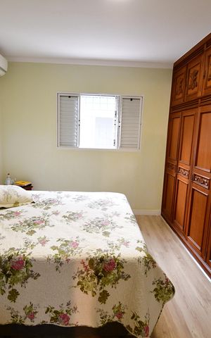 Casa de condomínio à venda com 172m², 3 quartos e 4 vagasQuarto 3 - Suíte