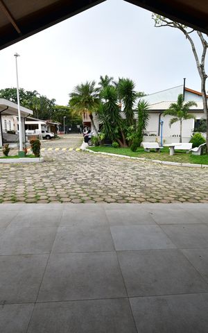 Casa de condomínio à venda com 172m², 3 quartos e 4 vagasEscritório - Vista