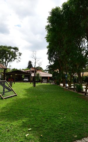 Casa de condomínio à venda com 172m², 3 quartos e 4 vagasÁrea comum - Playground
