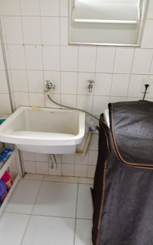 Casa de condomínio à venda com 172m², 3 quartos e 4 vagasÁrea de Serviço