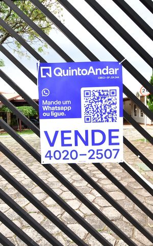 Casa de condomínio à venda com 172m², 3 quartos e 4 vagasPlaca