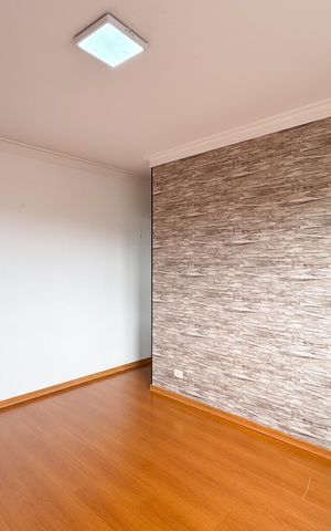 Apartamento para alugar com 65m², 2 quartos e 1 vagaSala