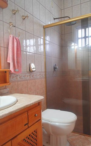 Casa para alugar com 173m², 2 quartos e 2 vagasBanheiro