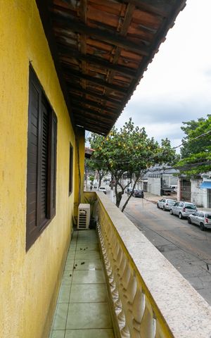 Casa à venda com 82m², 3 quartos e 3 vagas Casa à venda com 82m², 3 quartos e 3 vagasVaranda do Quarto 1