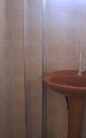 Casa para alugar com 60m², 1 quarto e sem vagaBanheiro