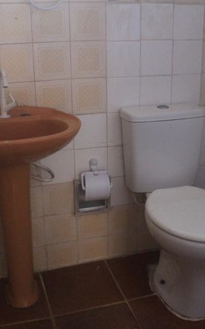 Casa para alugar com 60m², 1 quarto e sem vagaBanheiro