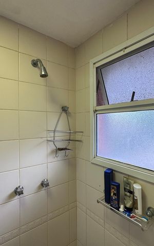 Casa de condomínio à venda com 72m², 3 quartos e 1 vaga Casa de condomínio à venda com 72m², 3 quartos e 1 vagaSuíte 1 - Banheiro
