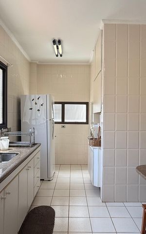 Apartamento para alugar com 115m², 4 quartos e 2 vagas Apartamento para alugar com 115m², 4 quartos e 2 vagasCozinha