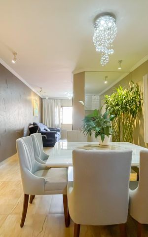 Casa à venda com 228m², 3 quartos e 6 vagas Casa à venda com 228m², 3 quartos e 6 vagasSala de Jantar