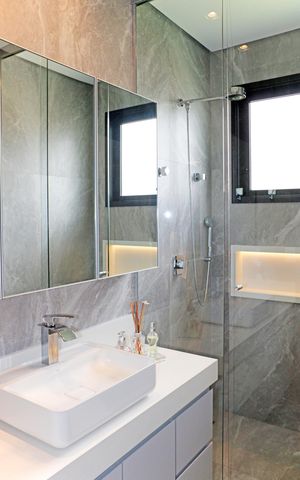 Casa de condomínio à venda com 382m², 5 quartos e 4 vagasBanheiro Suíte 1