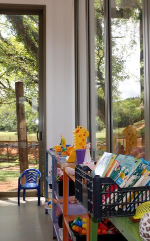 Casa de condomínio à venda com 382m², 5 quartos e 4 vagasÁrea comum - Brinquedoteca