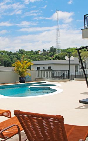 Casa de condomínio à venda com 382m², 5 quartos e 4 vagasPiscina