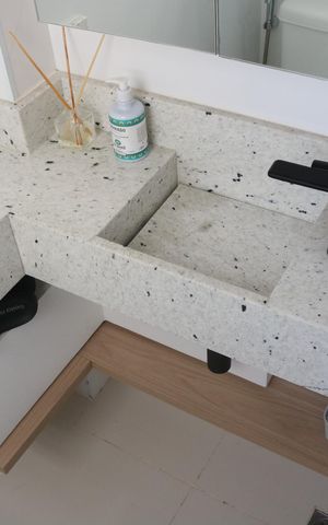 Apartamento à venda com 105m², 3 quartos e 1 vagaÁrea de Serviço