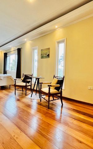 Casa de condomínio à venda com 380m², 4 quartos e 2 vagas Casa de condomínio à venda com 380m², 4 quartos e 2 vagasSala 2