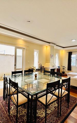 Casa de condomínio à venda com 380m², 4 quartos e 2 vagas Casa de condomínio à venda com 380m², 4 quartos e 2 vagasSala 2