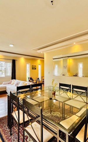 Casa de condomínio à venda com 380m², 4 quartos e 2 vagas Casa de condomínio à venda com 380m², 4 quartos e 2 vagasSala 2