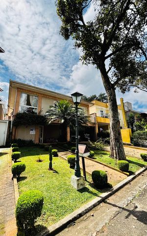 Casa de condomínio à venda com 380m², 4 quartos e 2 vagas