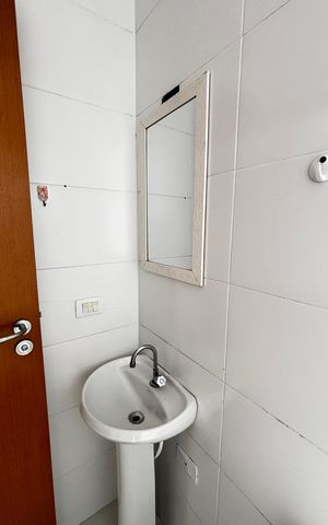 Apartamento para alugar com 100m², 2 quartos e 1 vaga Apartamento para alugar com 100m², 2 quartos e 1 vagaBanheiro da Suíte