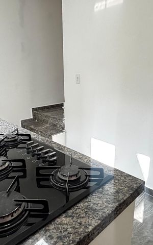 Apartamento para alugar com 100m², 2 quartos e 1 vaga Apartamento para alugar com 100m², 2 quartos e 1 vagaCozinha